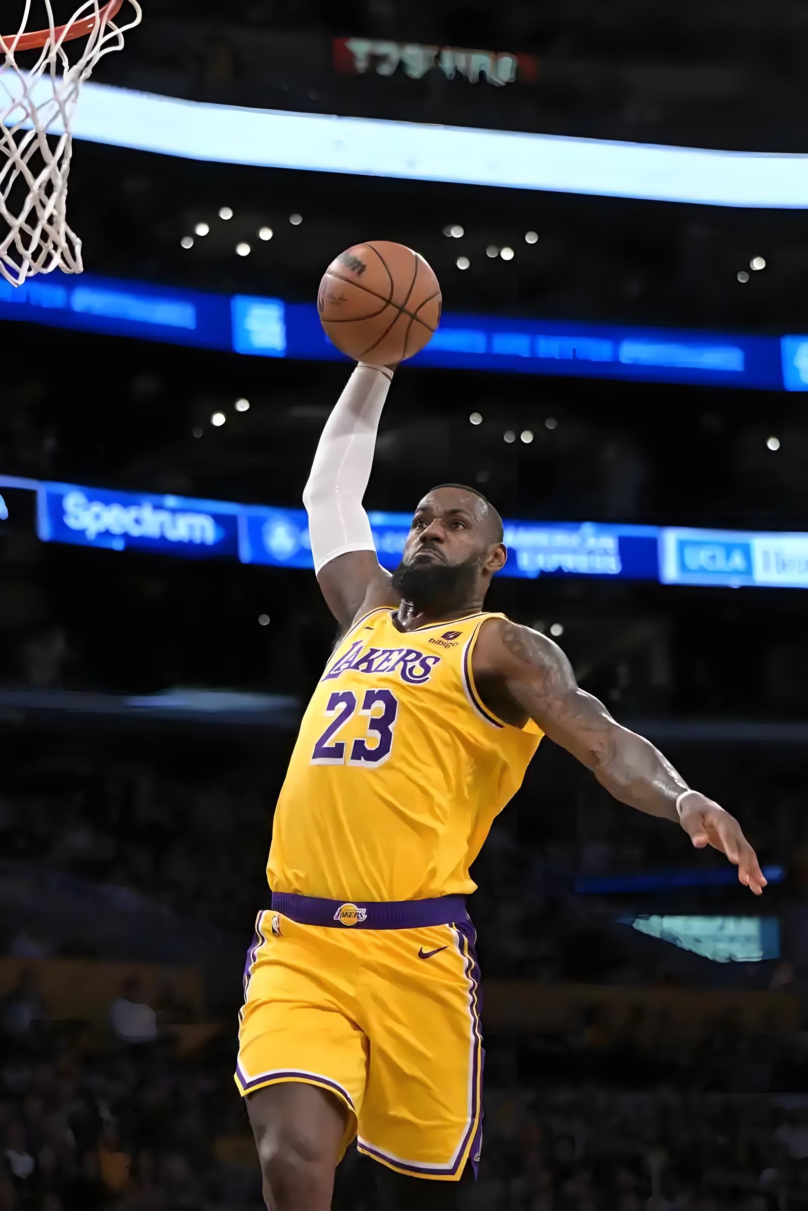 金年会2025年包含赛地聚焦：欧超杯国际比赛日热度飙升，山东男篮止住颓势，更衣室稳定，球探报告显示潜力的词条