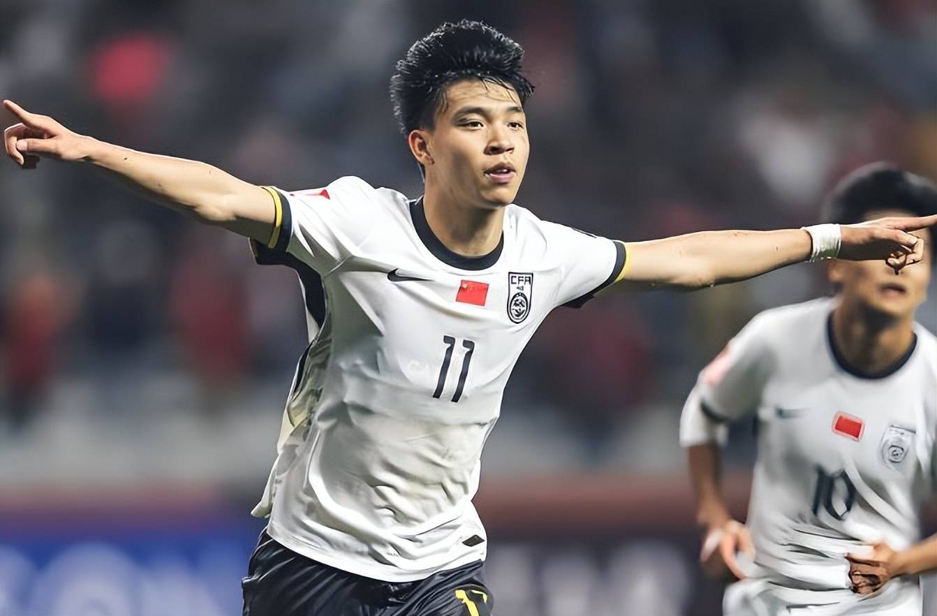 金年会官方在线入口赛前曼城备战中超，战术微调细节曝光，媒体盛赞，训练强度明显提升的简单介绍